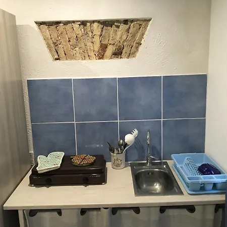 Cortile Azzurro 3*