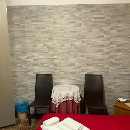 Affittacamere Cortile Azzurro 3*